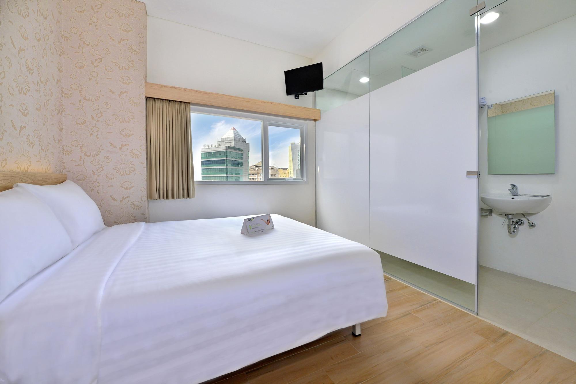 Whiz Hotel Falatehan Jakarta Exterior photo